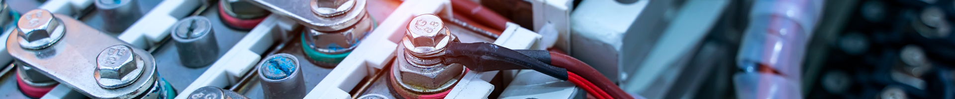 愛媛県松山市周辺のバッテリー交換専門店のリビルドバッテリー交換・新品バッテリー交換についてご紹介します。